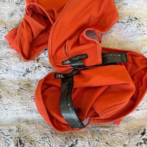 Zara Bikini - Picture 3 of 3